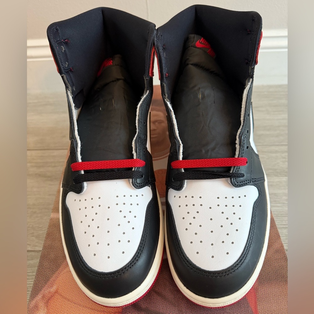 Jordan 1 Retro High OG Black Toe Reimagined DZ5485-106 Varsity Red White Sz 12 - Picture 5 of 11